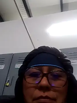 Snapshot of Darly_Gomez chatting on January 26, 2025, 6:38 am Darly Gomez online show from January 26, 2025, 6:38 am