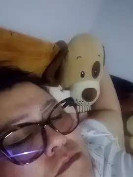 Snapshot of Darly_Gomez chatting on February 27, 2025, 2:10 am Darly Gomez online show from February 27, 2025, 2:10 am