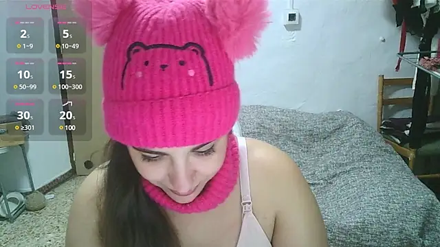 Ursumi1 online show from January 29, 2025, 7:32 pm