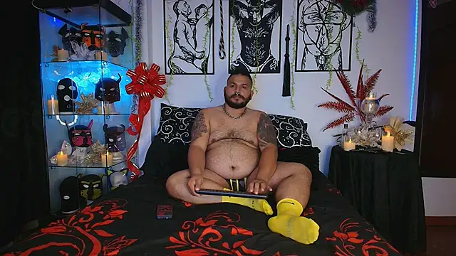 dannybear  online show from December 23, 2024, 12:57 am