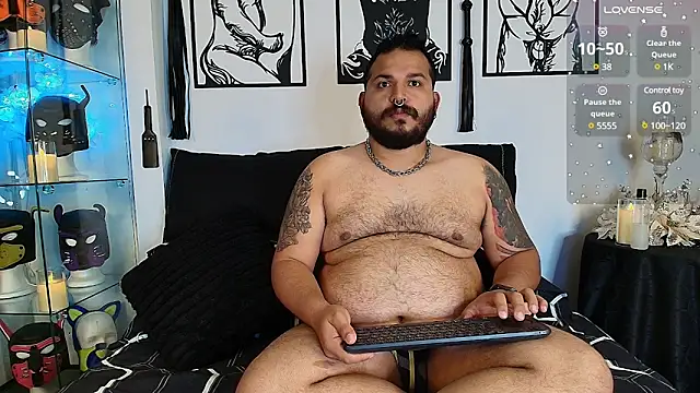 dannybear  online show from January 16, 2025, 6:27 pm