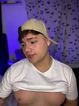 dannybear  online show from October 10, 2025, 3:38 am