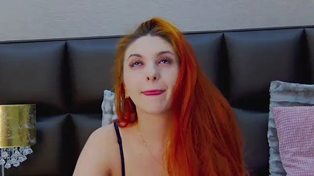 Snapshot of FoxyJoy chatting on February 27, 2025, 11:48 pm FoxyJoy online show from February 27, 2025, 11:48 pm