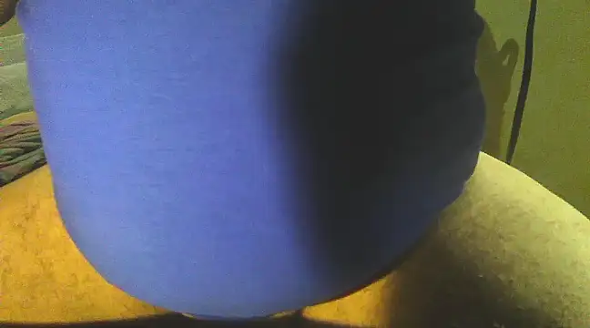 Snapshot of angel0_voglioso chatting on December 24, 2024, 8:00 am angel0 voglioso online show from December 24, 2024, 8:00 am