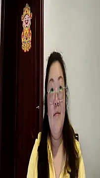 Snapshot of Weiwei5200 chatting on November 22, 2025, 11:31 am Weiwei5200 online show from November 22, 2025, 11:31 am