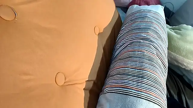 Snapshot of Weiwei5200 chatting on February 8, 2026, 11:30 pm Weiwei5200 online show from February 8, 2026, 11:30 pm