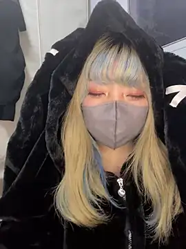 Snapshot of YUNA-yuna chatting on December 23, 2024, 3:55 pm YUNA-yuna online show from December 23, 2024, 3:55 pm