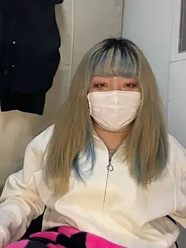 Snapshot of YUNA-yuna chatting on December 28, 2024, 11:52 am YUNA-yuna online show from December 28, 2024, 11:52 am