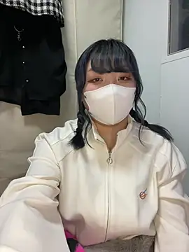 Snapshot of YUNA-yuna chatting on January 25, 2025, 1:19 pm YUNA-yuna online show from January 25, 2025, 1:19 pm