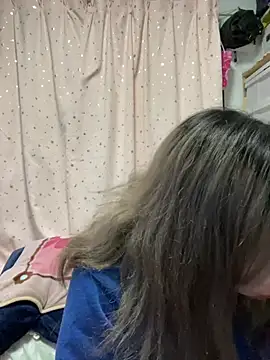 Snapshot of YUNA-yuna chatting on March 22, 2025, 4:47 pm YUNA-yuna online show from March 22, 2025, 4:47 pm