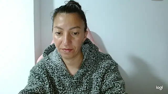 Snapshot of kaybabyhot chatting on September 29, 2025, 3:39 pm kaybabyhot online show from September 29, 2025, 3:39 pm