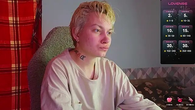 esajukyy online show from January 25, 2025, 1:52 pm