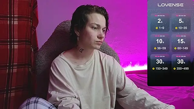 esajukyy online show from October 24, 2025, 11:50 am