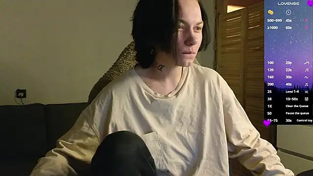 Snapshot of esajukyy chatting on March 11, 2026, 2:56 pm esajukyy online show from March 11, 2026, 2:56 pm