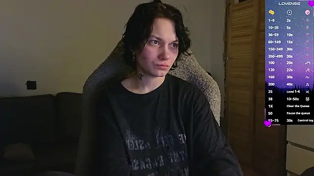 Snapshot of esajukyy chatting on March 15, 2026, 3:29 pm esajukyy online show from March 15, 2026, 3:29 pm