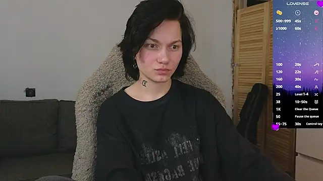 Snapshot of esajukyy chatting on April 14, 2026, 4:24 pm esajukyy online show from April 14, 2026, 4:24 pm