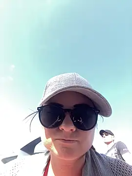 Samira-Summer online show from March 16, 2025, 9:16 am