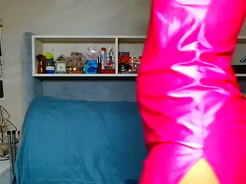 Natali3855 online show from September 15, 2025, 3:17 am