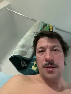 zenzero87 online show from February 20, 2025, 4:57 pm