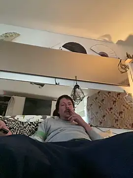 zenzero87 online show from March 12, 2025, 2:01 pm