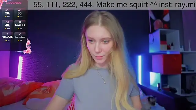 AliceMilman online show from March 3, 2025, 1:31 pm