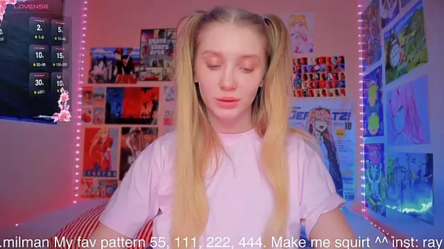 AliceMilman online show from March 19, 2025, 12:34 pm