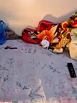 ShadiaStar online show from February 2, 2025, 4:32 pm