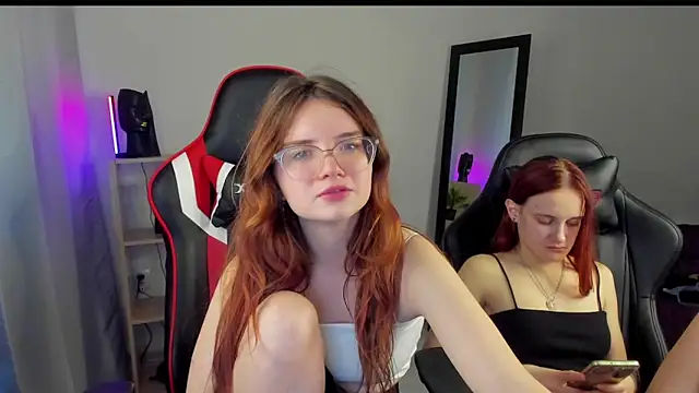 Snapshot of Sonya_Glen chatting on February 21, 2025, 5:56 am Sonya Glen online show from February 21, 2025, 5:56 am