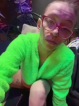 Stonermama666420 online show from March 8, 2026, 5:00 am