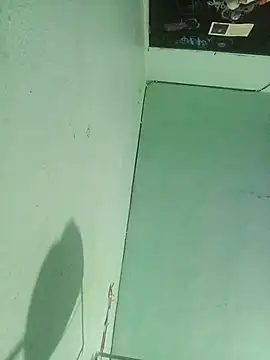 SiperoXxX online show from December 17, 2025, 9:15 am