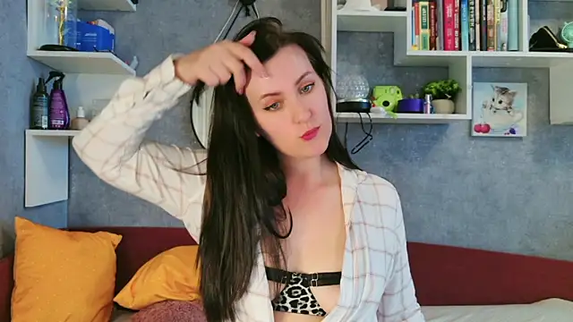 Snapshot of liya_gorgeous chatting on May 20, 2026, 3:40 pm liya gorgeous online show from May 20, 2026, 3:40 pm