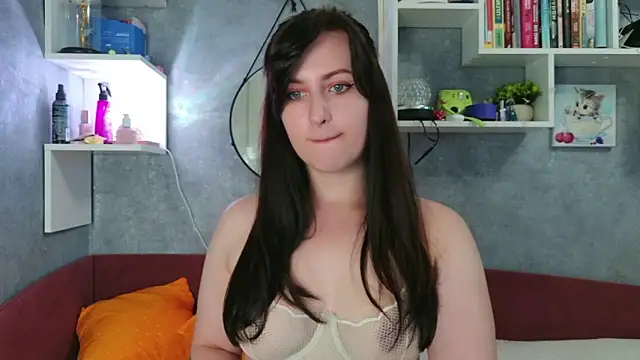 Snapshot of liya_gorgeous chatting on May 26, 2026, 4:03 pm liya gorgeous online show from May 26, 2026, 4:03 pm