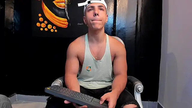 Flynn Riider online show from March 9, 2025, 1:37 pm