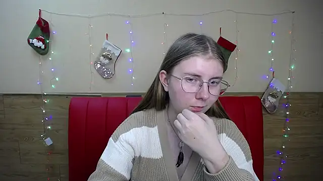 RysaKosaYlya online show from December 21, 2024, 12:38 pm