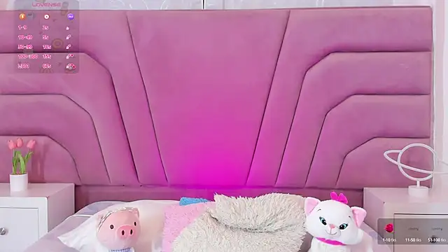 zoewillian online show from March 11, 2025, 3:12 pm