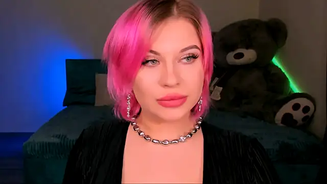 evaharve online show from January 29, 2025, 8:04 pm