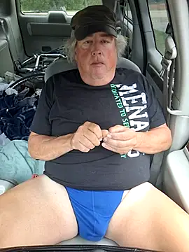 Snapshot of Bus310A chatting on September 13, 2025, 2:06 pm Bus310A online show from September 13, 2025, 2:06 pm