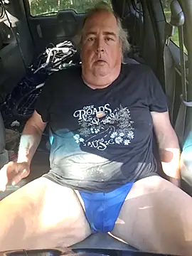 Snapshot of Bus310A chatting on September 26, 2025, 3:38 pm Bus310A online show from September 26, 2025, 3:38 pm