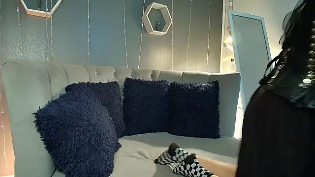 slutty venus online show from January 21, 2025, 8:21 pm