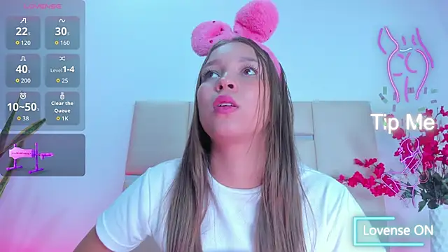 HaleyAmaya online show from November 13, 2025, 7:35 pm