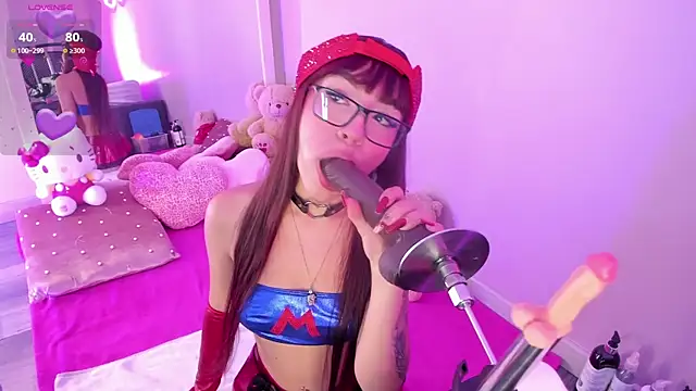 candy  monroe online show from April 7, 2026, 4:18 pm