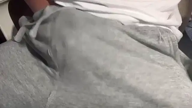 Axeeeeeeeeeeeel online show from November 26, 2025, 4:41 pm