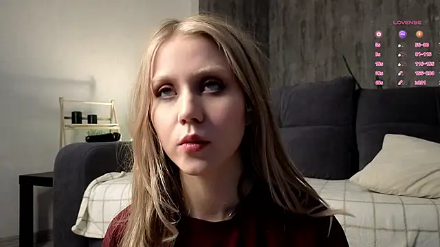 WiloneEsse online show from March 9, 2025, 1:04 am