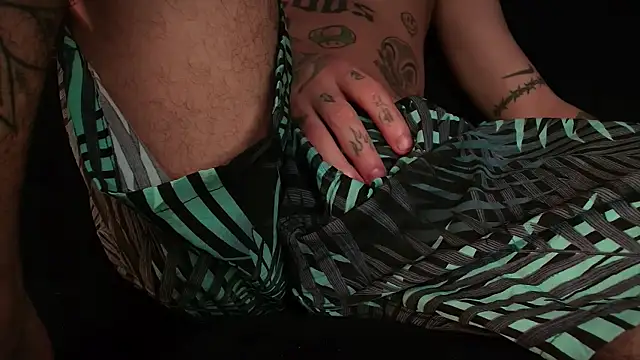 Junihn0 online show from December 22, 2024, 9:00 am