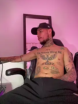 Junihn0 online show from October 10, 2025, 9:25 pm