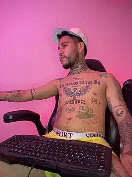 Junihn0 online show from December 2, 2025, 6:41 am