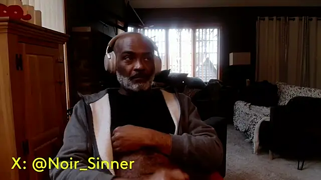 sinnernoir online show from March 23, 2026, 5:39 pm