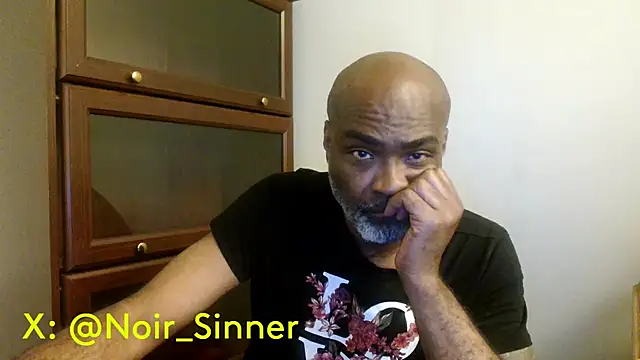 Snapshot of sinnernoir chatting on May 5, 2026, 3:36 am sinnernoir online show from May 5, 2026, 3:36 am