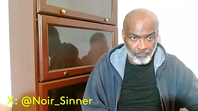 Snapshot of sinnernoir chatting on May 16, 2026, 8:55 am sinnernoir online show from May 16, 2026, 8:55 am