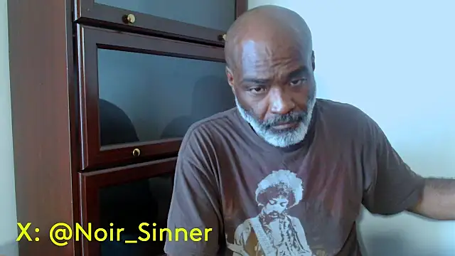 Snapshot of sinnernoir chatting on May 19, 2026, 6:14 pm sinnernoir online show from May 19, 2026, 6:14 pm